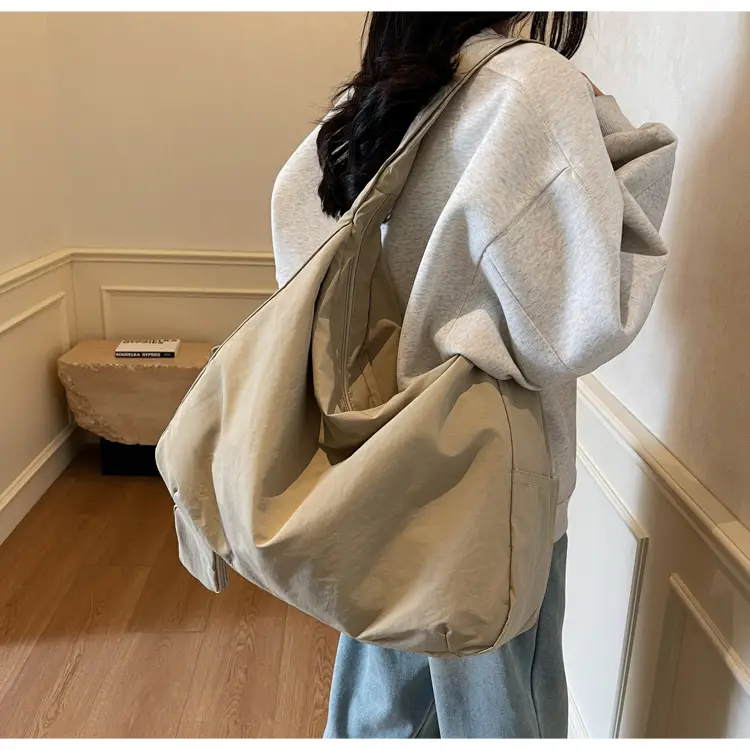 Lightweight Travel Bag Large Capacity Casual Shoulder Crossbody — feature 34