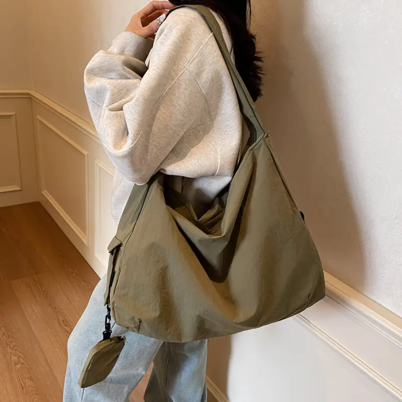 Lightweight Travel Bag Large Capacity Casual Shoulder Crossbody - Image 2