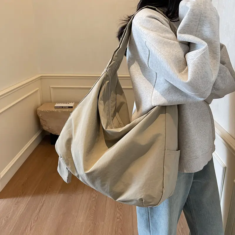 Lightweight Travel Bag Large Capacity Casual Shoulder Crossbody - Image 5
