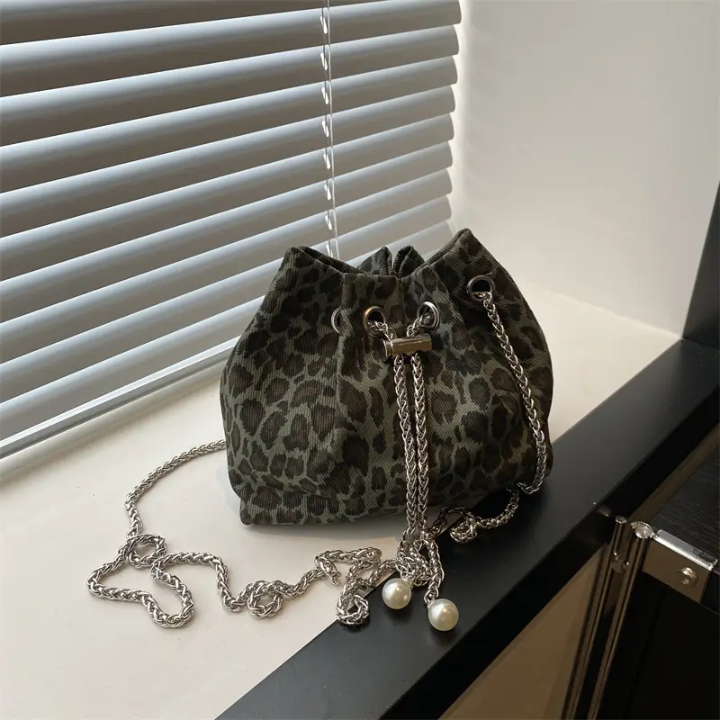 Leopard Print Crossbody Bag for Women - Image 4