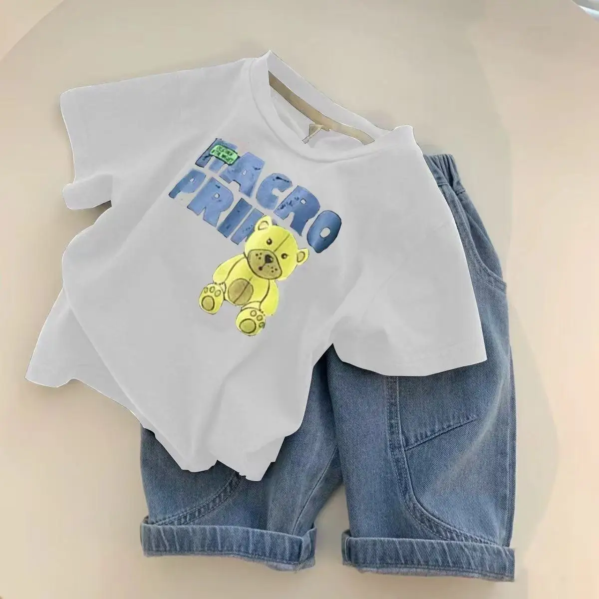 Boys Graphic T-Shirt White Bear Print Medium to XL - Image 12