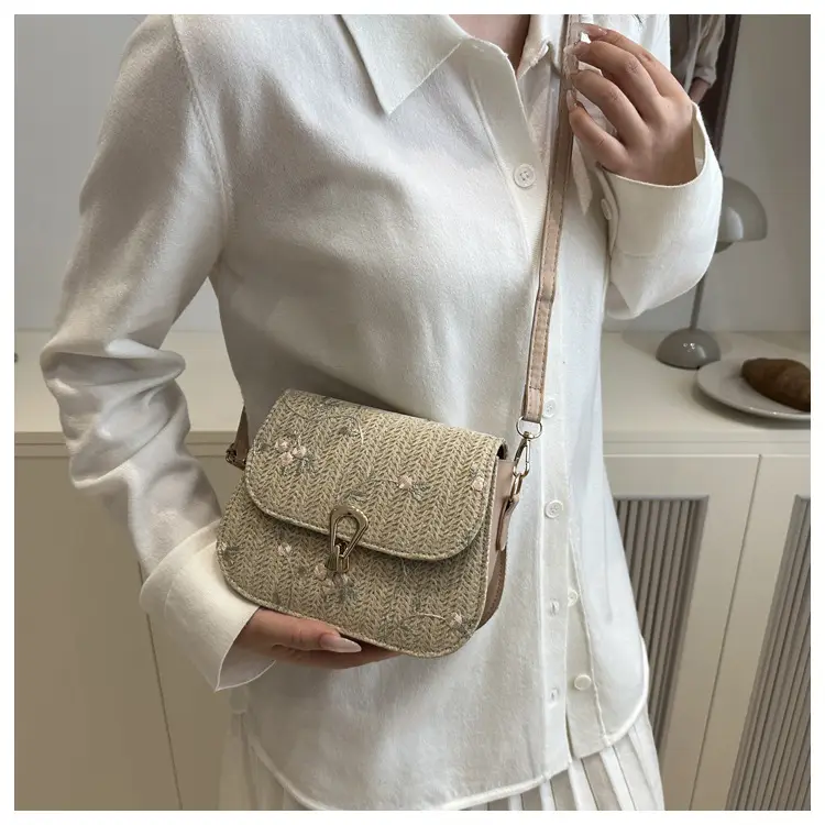Korean Style Woven Crossbody Bag 2025 Spring — feature 15