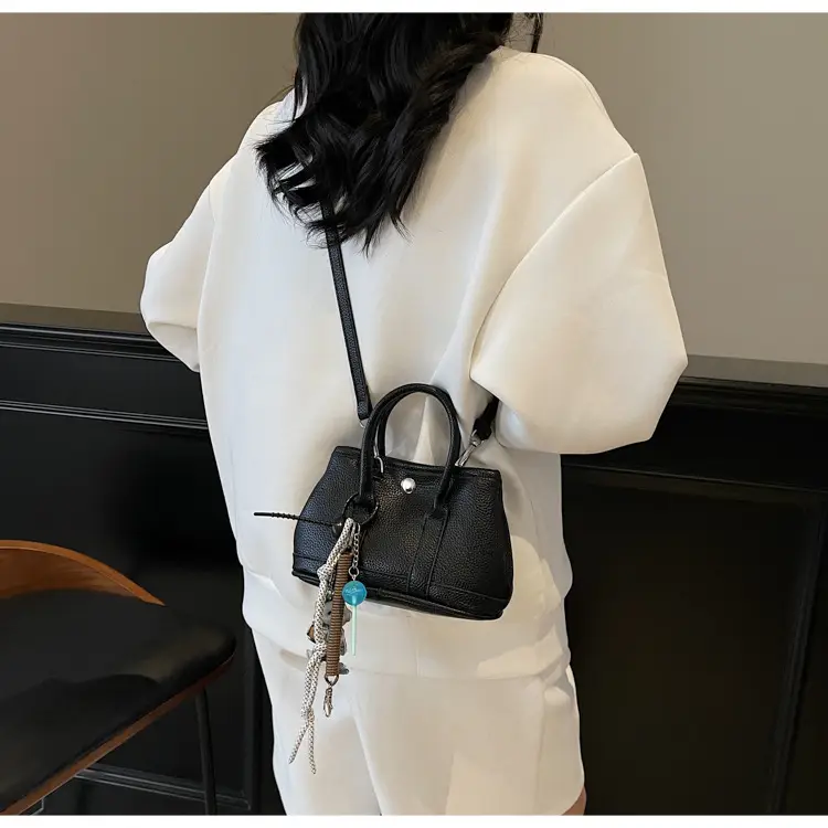 Pink Hand-Held Women's Shoulder Bag 2026 New Korean Style — feature 22