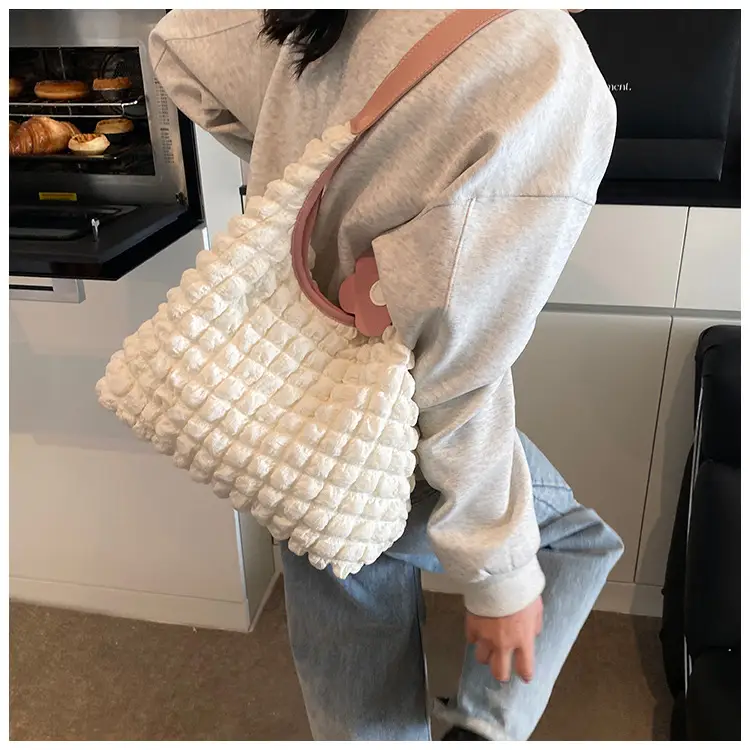 Women's White Ruffled Shoulder Bag 2025 New Arrival — feature 31