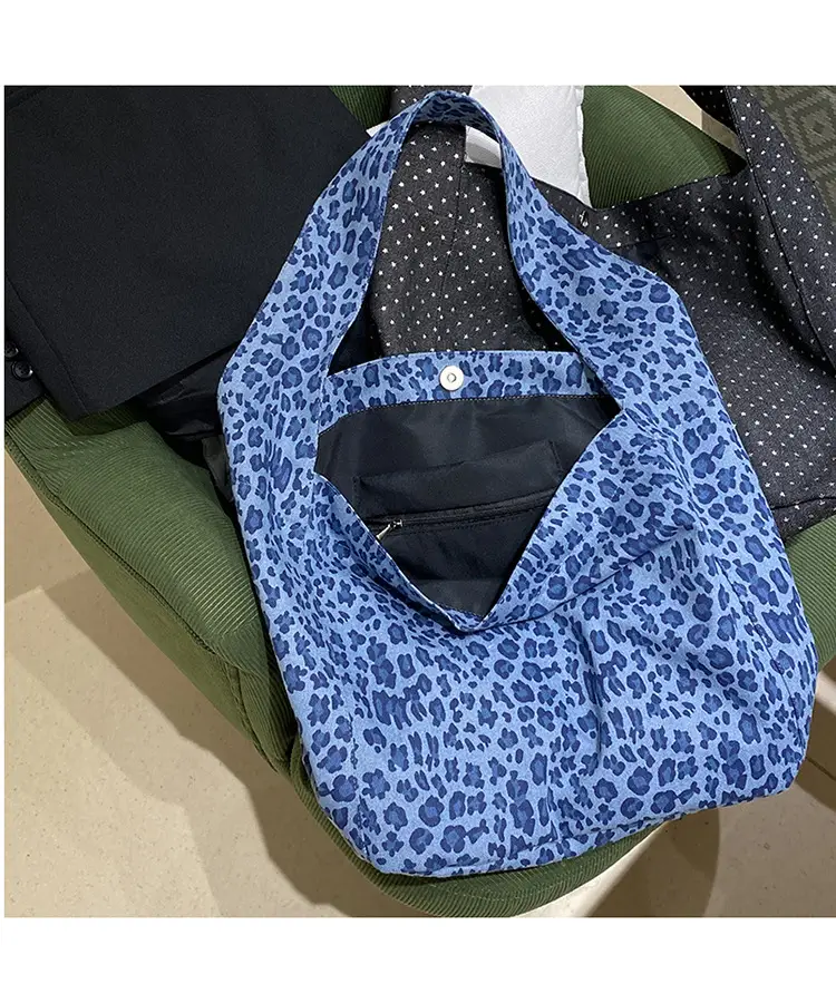 Blue Leopard Print Women's Shoulder Bag Large Capacity — feature 4