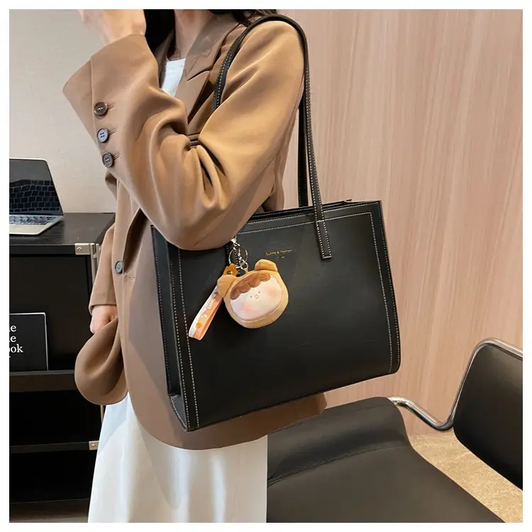 Women's Large Capacity Beige Tote Bag 2025 Spring Summer — feature 18