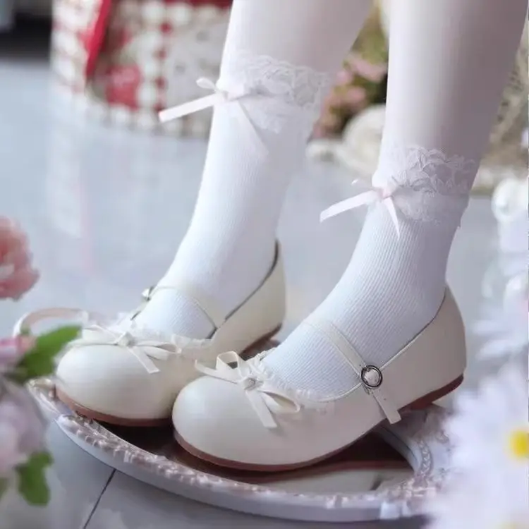 2025 New Arrival French Style Retro White Round Toe Bow Flat Single-layer Shoes Women's Spring Slip-on Soft-soled Pea Shoes - Image 5