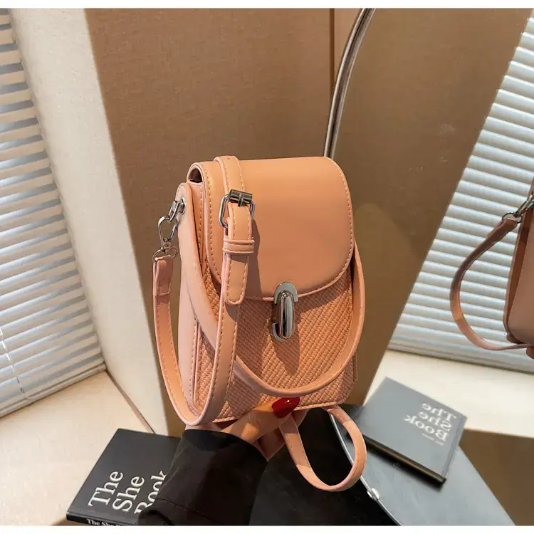 Beige Portable Phone Shoulder Bag for Women 2025 — feature 23