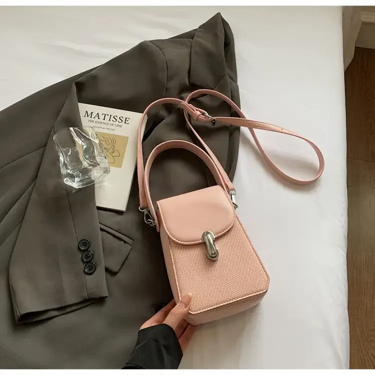 Beige Portable Phone Shoulder Bag for Women 2025 — feature 24