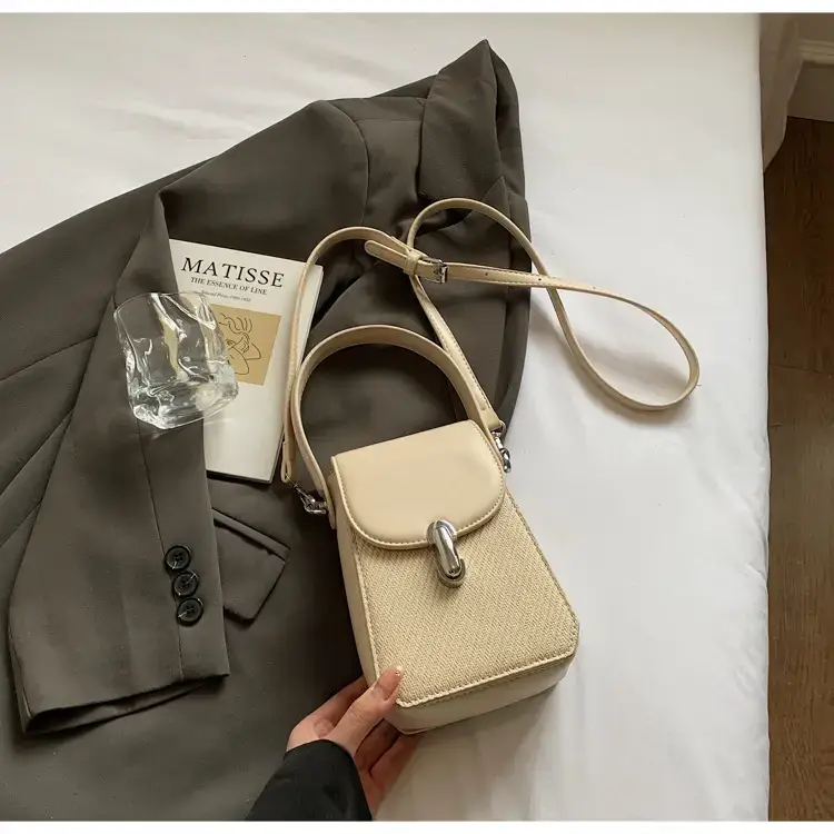 Beige Portable Phone Shoulder Bag for Women 2025 — feature 27