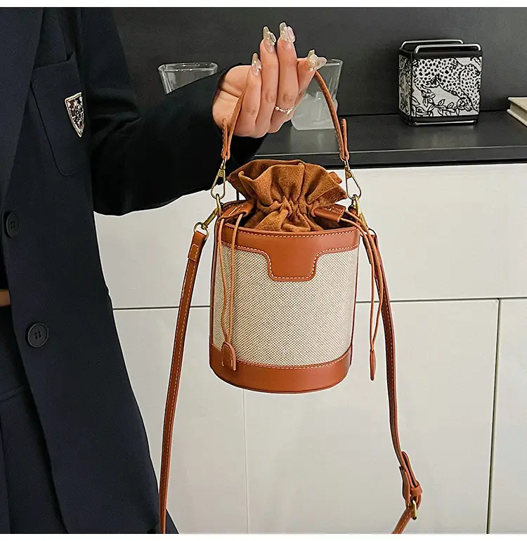 Women's Contrast Color Crossbody Bag 2026 New Style — feature 26