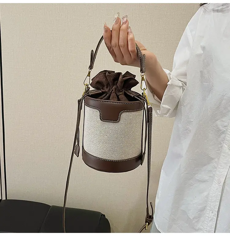 Women's Contrast Color Crossbody Bag 2026 New Style — feature 42