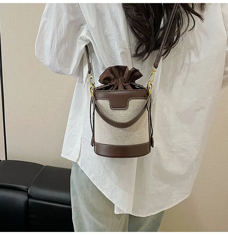 Women's Contrast Color Crossbody Bag 2026 New Style — feature 44