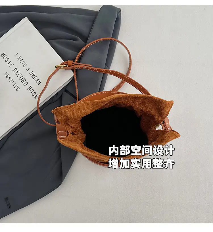 Women's Contrast Color Crossbody Bag 2026 New Style — feature 5