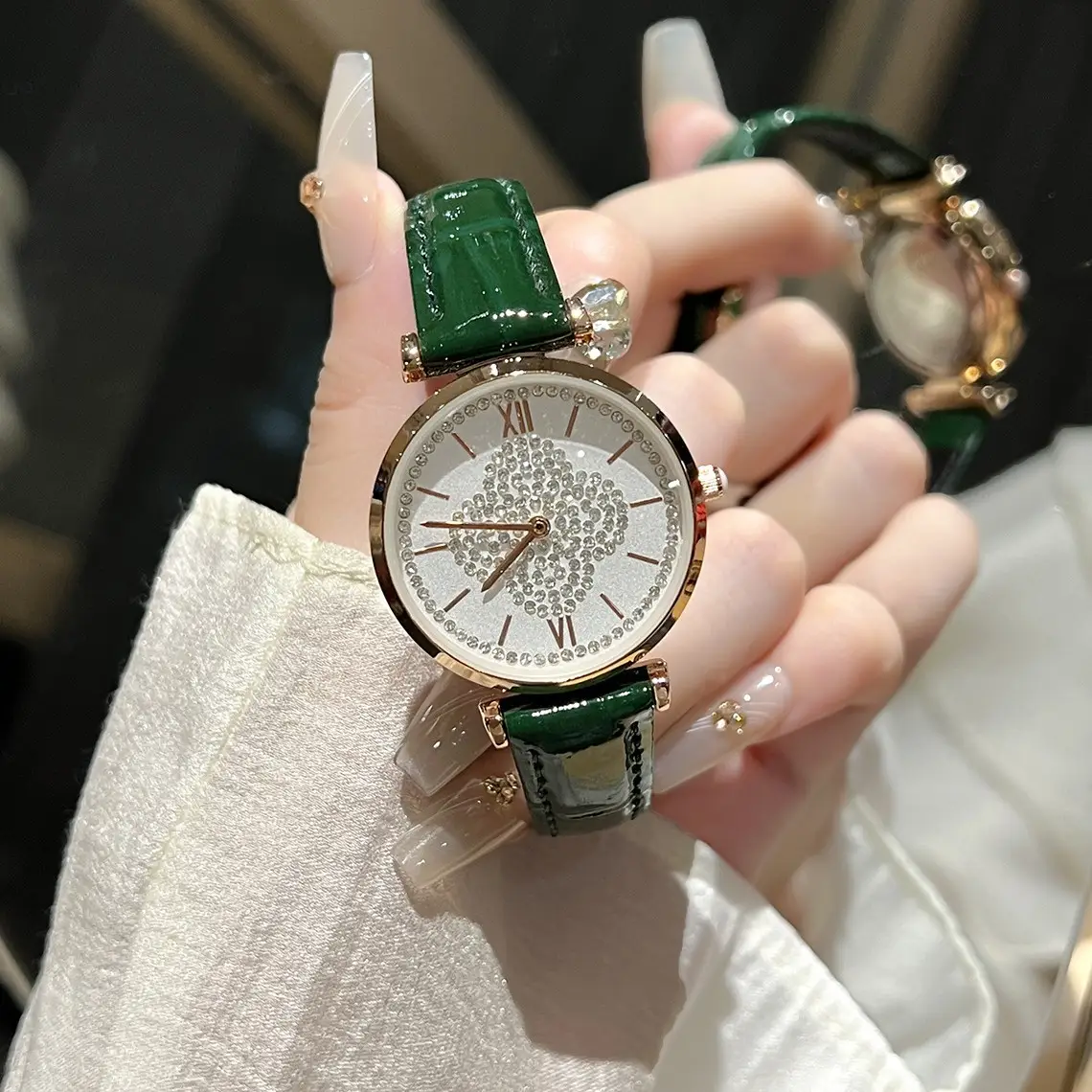 Feminine Ultra-Thin Cross-Border Watch with Four-Leaf Clover - Image 3