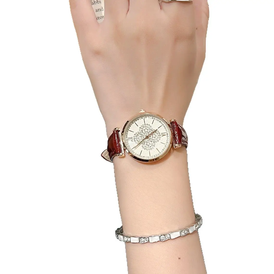 Feminine Ultra-Thin Cross-Border Watch with Four-Leaf Clover - Image 5