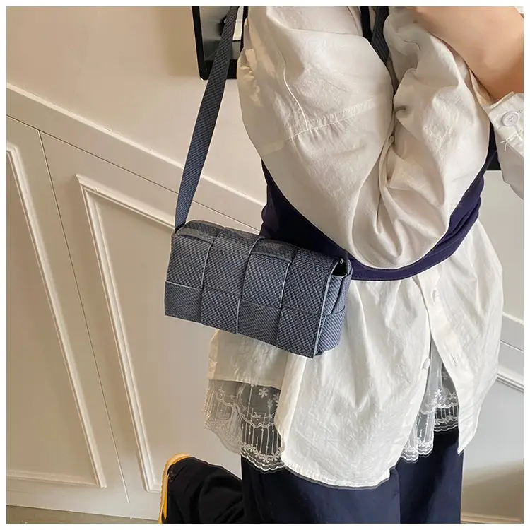 Light Blue Woven Square Shoulder Bag for Women 2025 — feature 19