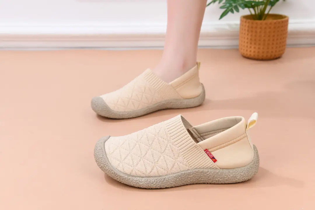 Foreign Trade 2025 New Arrival Cloth Shoes Women's Spring and Autumn Casual Shoes All-match Fly-knit Shoes Slip-on Non-slip Breathable Mother Shoes — feature 20