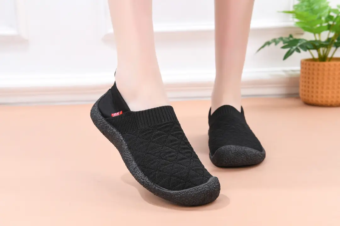 Foreign Trade 2025 New Arrival Cloth Shoes Women's Spring and Autumn Casual Shoes All-match Fly-knit Shoes Slip-on Non-slip Breathable Mother Shoes — feature 27