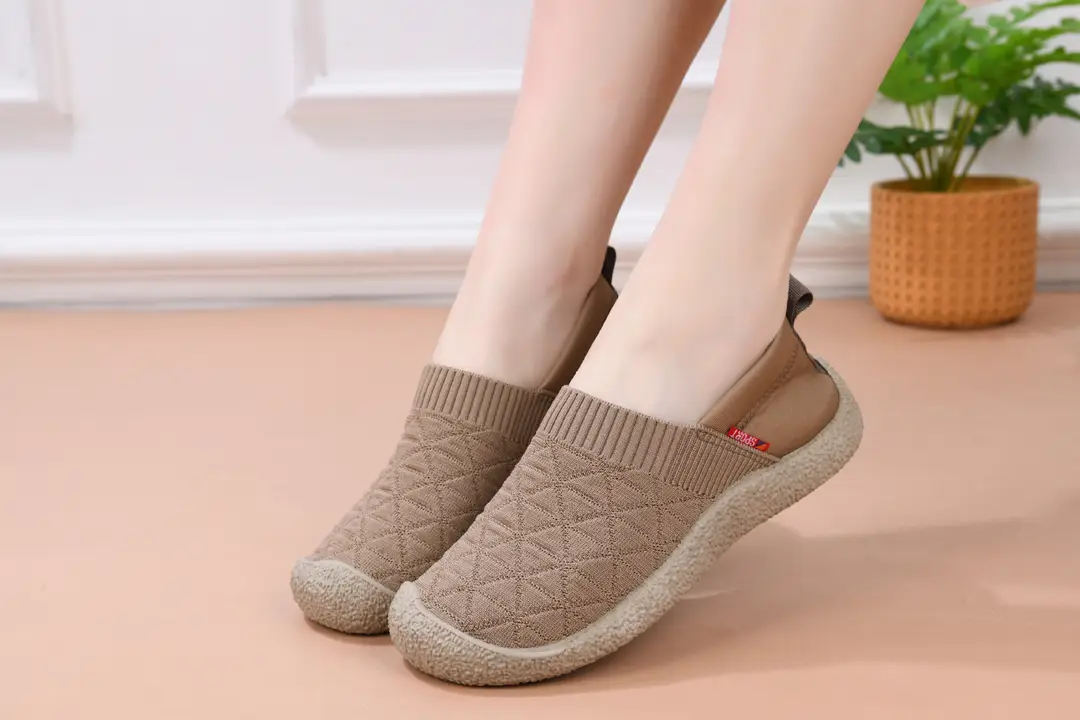 Foreign Trade 2025 New Arrival Cloth Shoes Women's Spring and Autumn Casual Shoes All-match Fly-knit Shoes Slip-on Non-slip Breathable Mother Shoes — feature 32