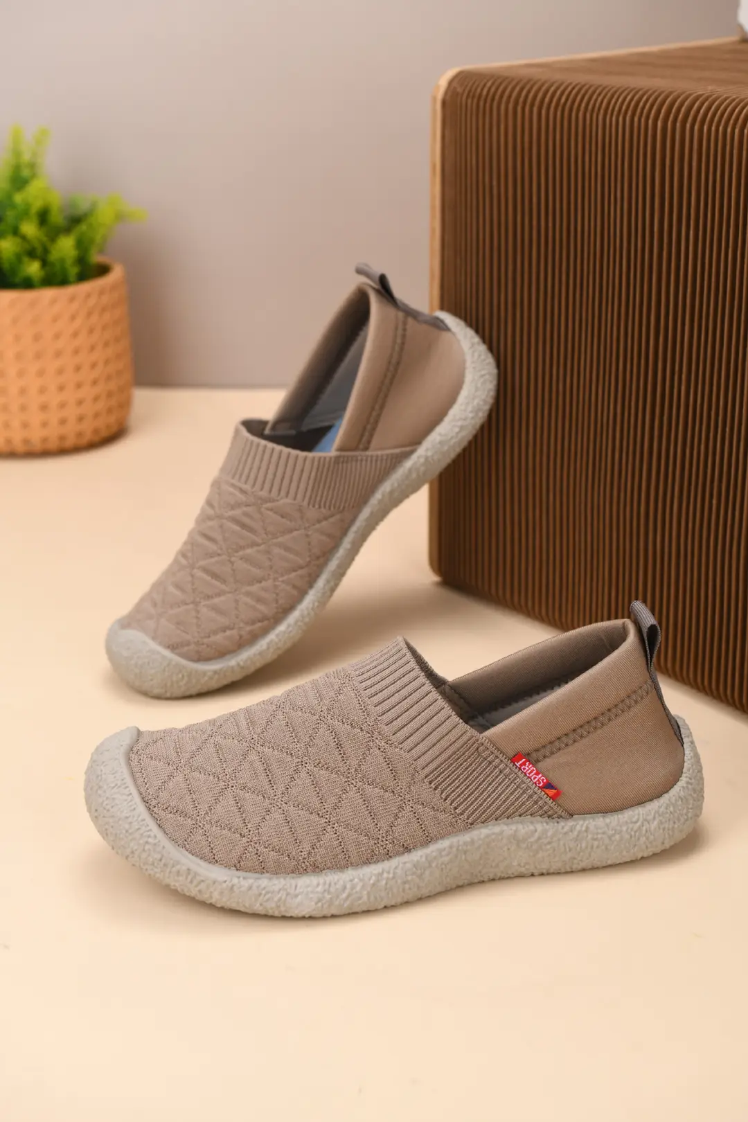 Foreign Trade 2025 New Arrival Cloth Shoes Women's Spring and Autumn Casual Shoes All-match Fly-knit Shoes Slip-on Non-slip Breathable Mother Shoes — feature 36