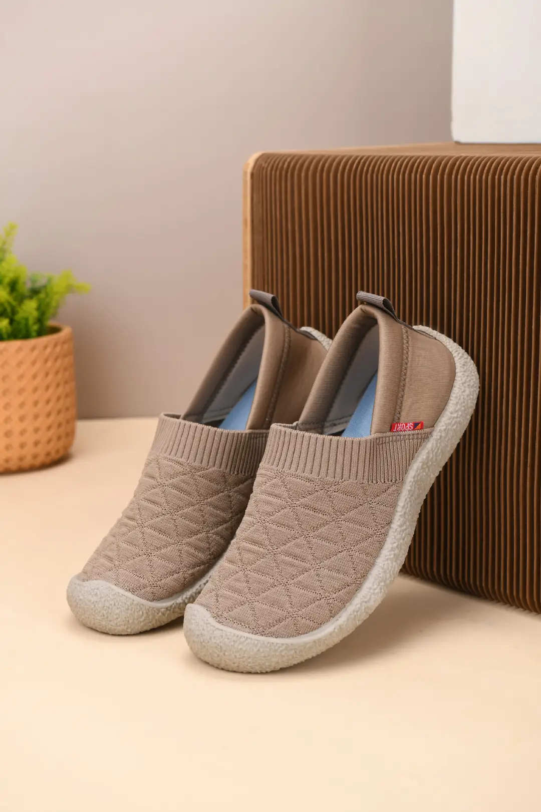 Foreign Trade 2025 New Arrival Cloth Shoes Women's Spring and Autumn Casual Shoes All-match Fly-knit Shoes Slip-on Non-slip Breathable Mother Shoes — feature 4