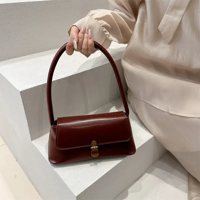 Women's White Leather Crossbody Bag with Gold Clasp — feature 16