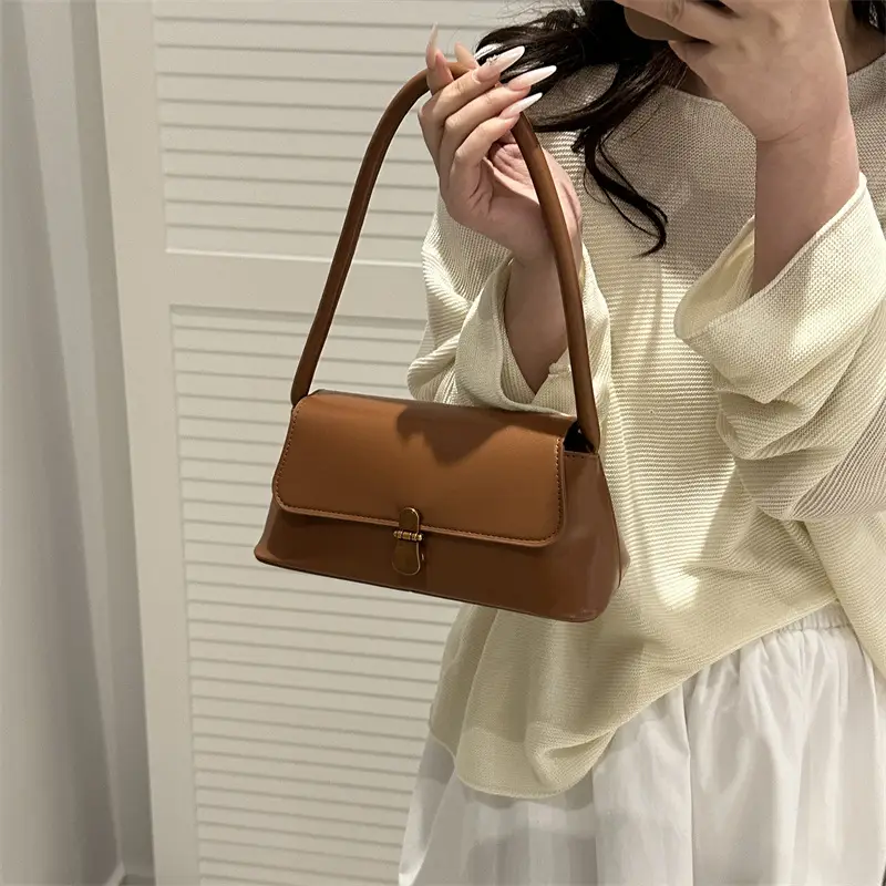 Women's White Leather Crossbody Bag with Gold Clasp — feature 25