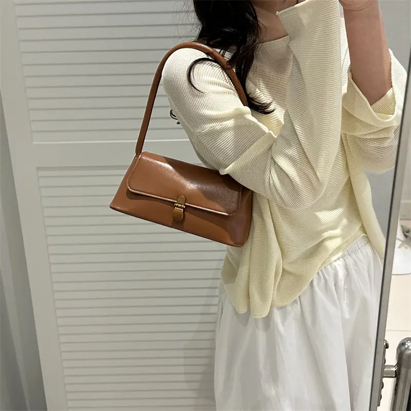 Women's White Leather Crossbody Bag with Gold Clasp — feature 28