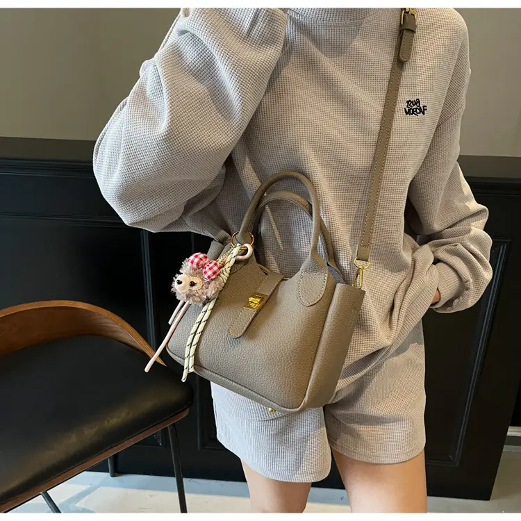 Women's Tan Leather Shoulder Bag with Tassel & Handle — feature 24