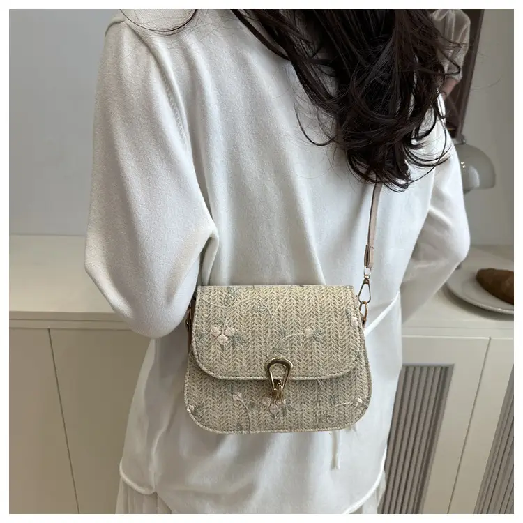 Sweet Lace Flower Woven Saddle Bag for Women — feature 18