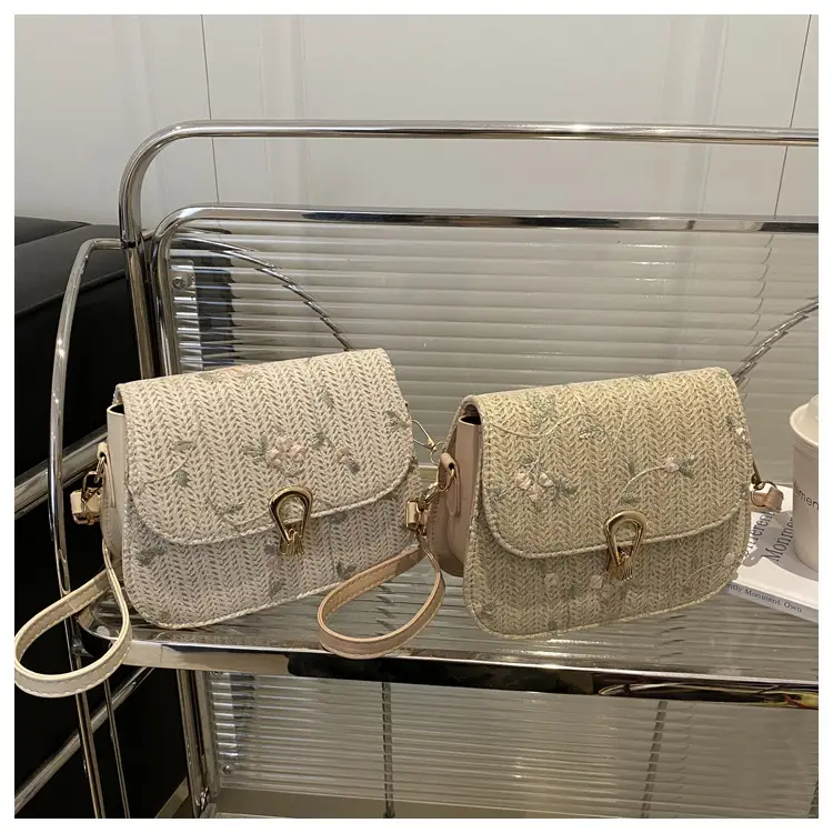 Sweet Lace Flower Woven Saddle Bag for Women — feature 21