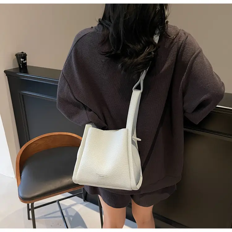 Women's Cream Textured Shoulder Bag 2025 Casual Fashion — feature 30