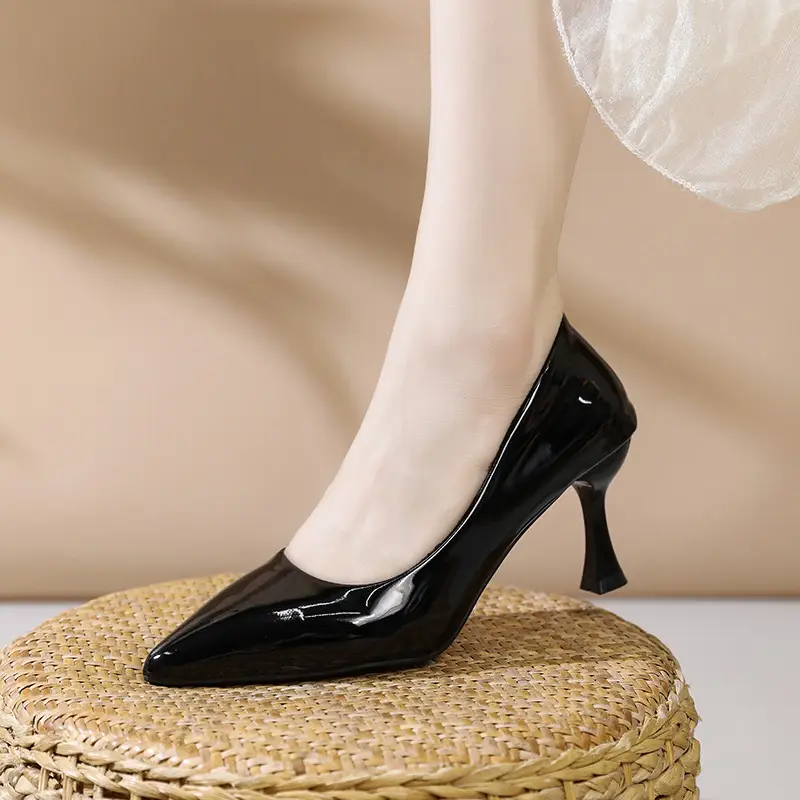 Fashionable Stiletto High Heels for Women 2026 Spring and Autumn New Style Comfortable Mid-Heel Host Shoes Women's Patent Leather Pointed Toe Single Shoes