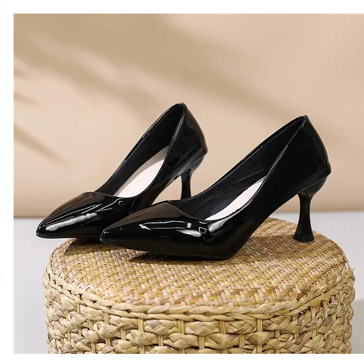 Fashionable Stiletto High Heels for Women 2026 Spring and Autumn New Style Comfortable Mid-Heel Host Shoes Women's Patent Leather Pointed Toe Single Shoes — feature 25