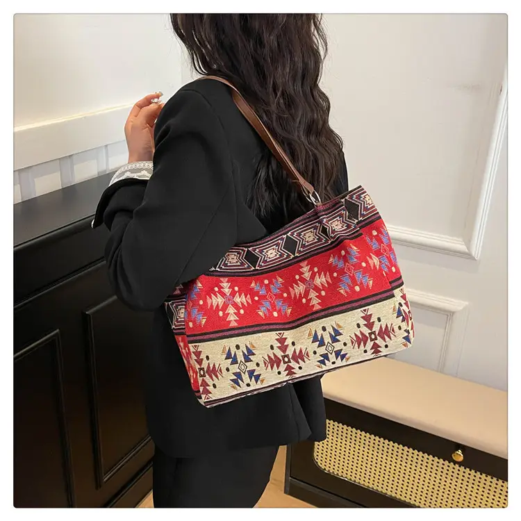 Ethnic Patterned Women's Shoulder Bag 2025 — feature 13