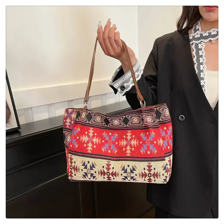 Ethnic Patterned Women's Shoulder Bag 2025 — feature 14