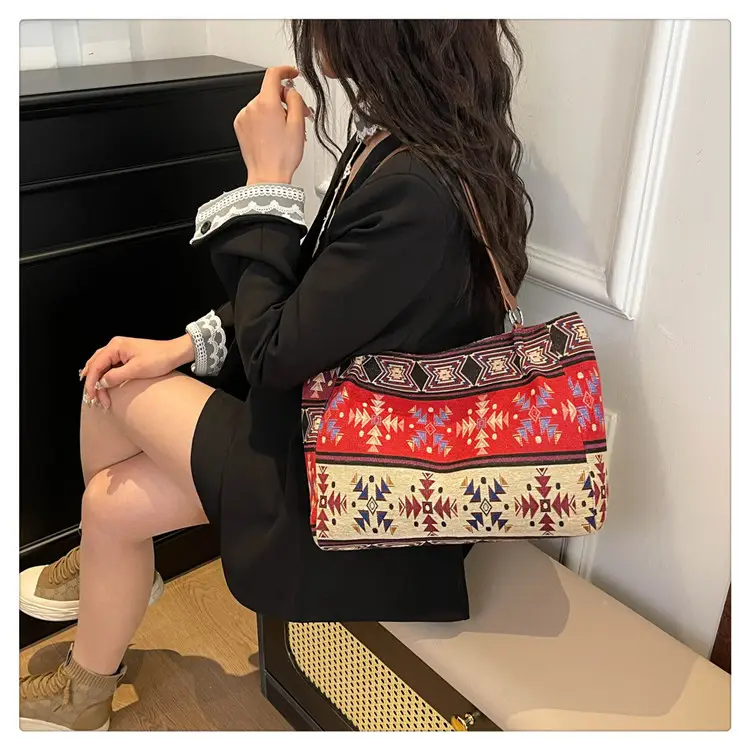 Ethnic Patterned Women's Shoulder Bag 2025 — feature 16