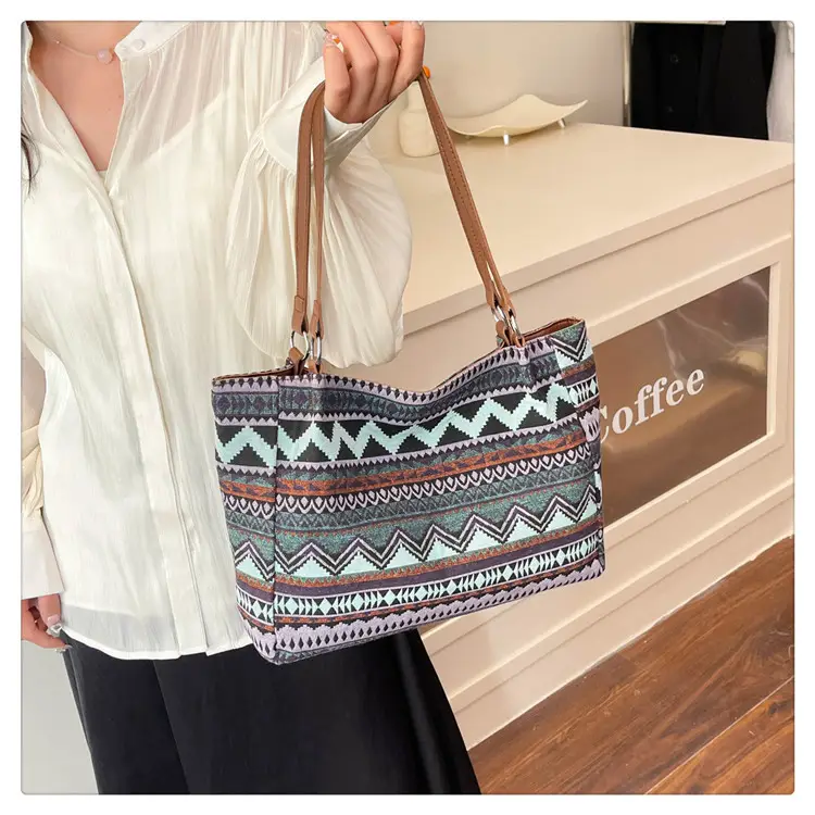 Ethnic Patterned Women's Shoulder Bag 2025 — feature 22