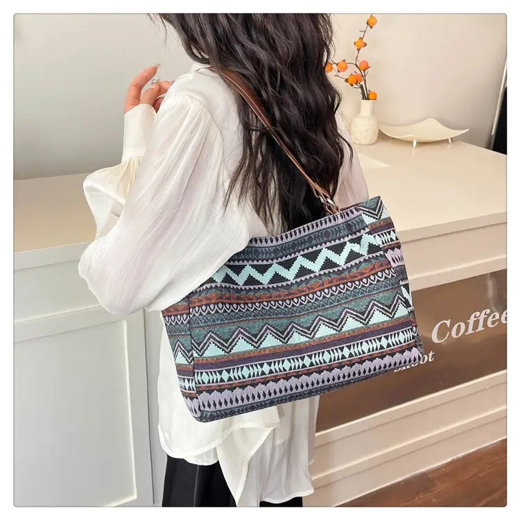 Ethnic Patterned Women's Shoulder Bag 2025 — feature 23