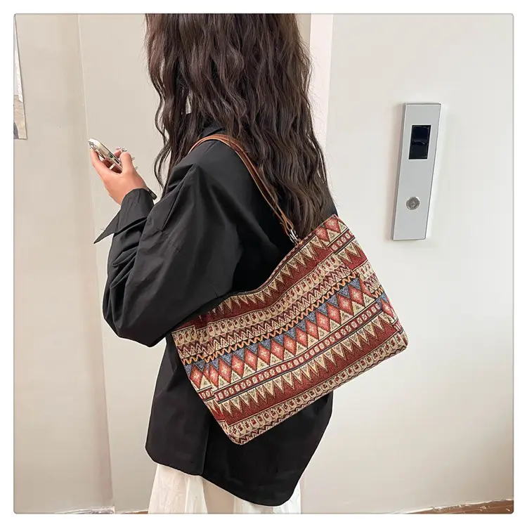 Ethnic Patterned Women's Shoulder Bag 2025 — feature 29