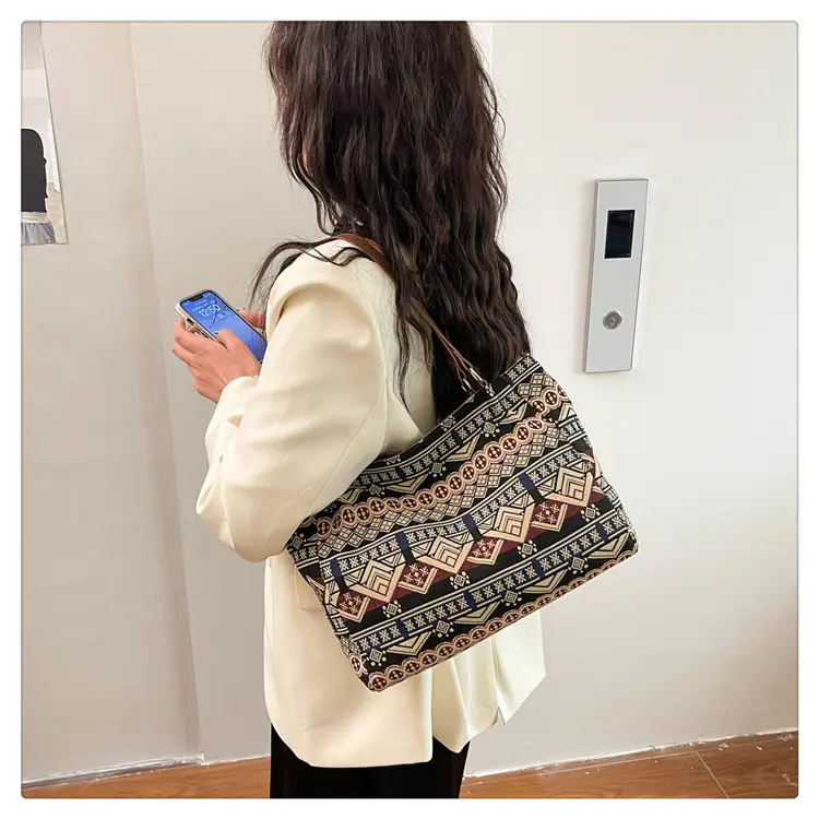 Ethnic Patterned Women's Shoulder Bag 2025 — feature 34