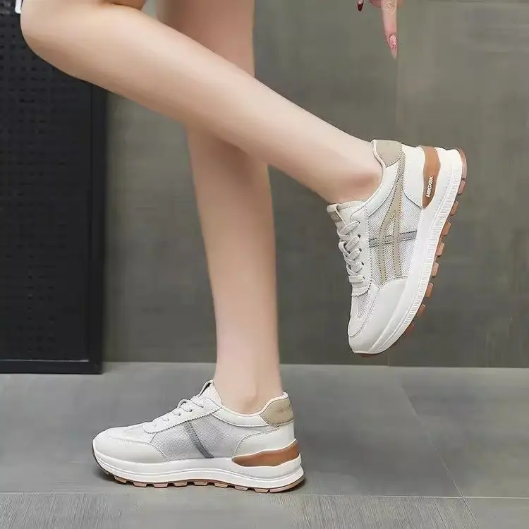2025 Spring and Summer New Mesh Breathable All-match Women's Shoes Explosion Casual Soft Sole Feeling Sports Running Shoes - Image 4