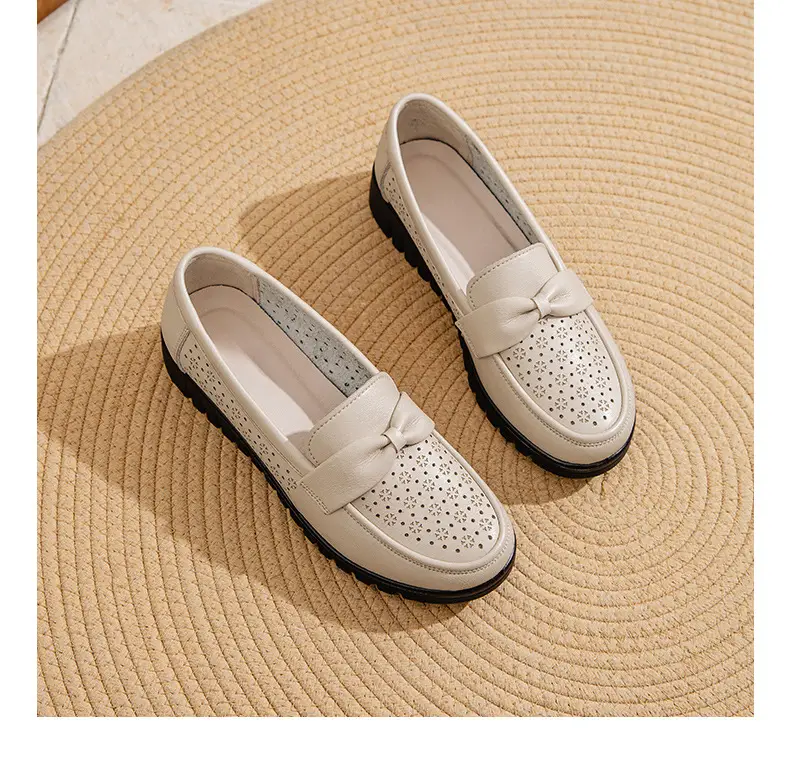 New Mom Sandals Women's Summer Shoes Genuine Leather Middle-aged Shoes Middle-aged Shoes Hole Breathable Soft-soled plus size — feature 17