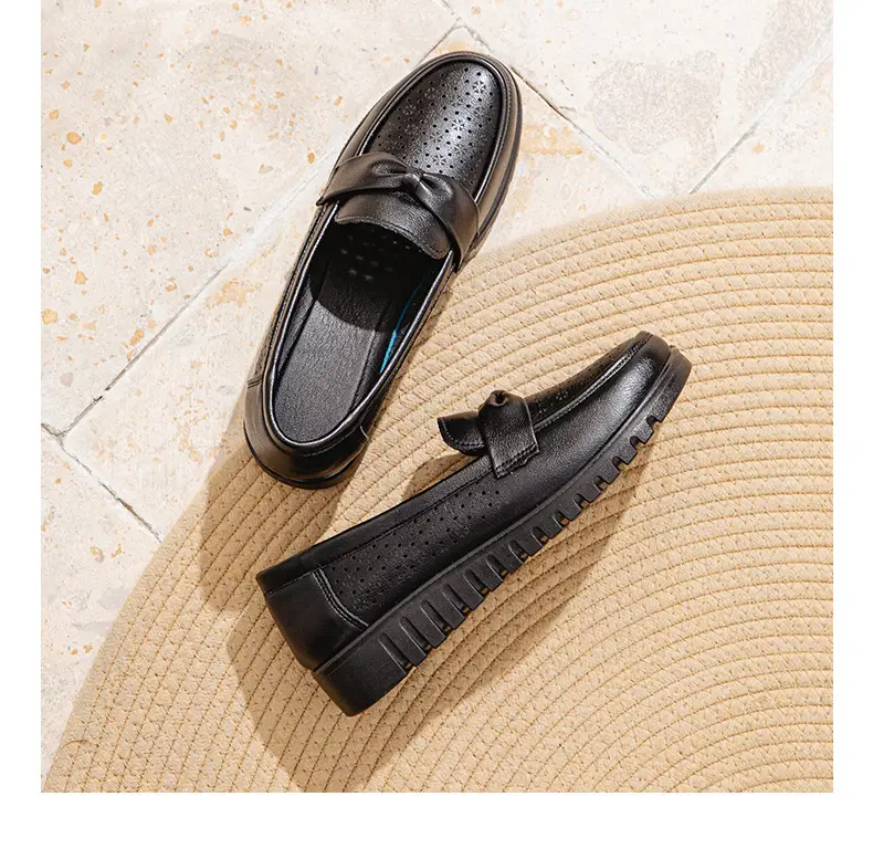 New Mom Sandals Women's Summer Shoes Genuine Leather Middle-aged Shoes Middle-aged Shoes Hole Breathable Soft-soled plus size — feature 20