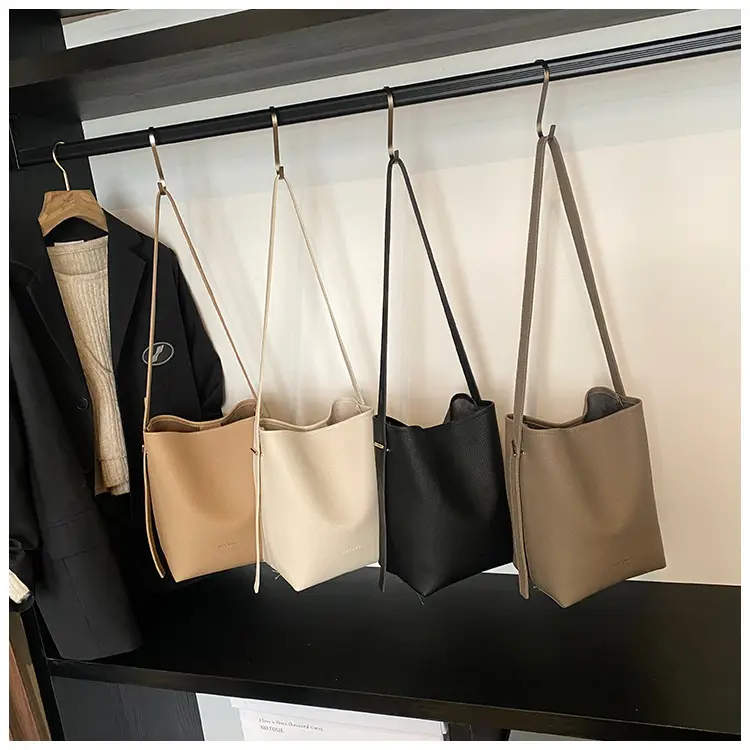 Women's Large Capacity Beige Bucket Bag 2025 — feature 1