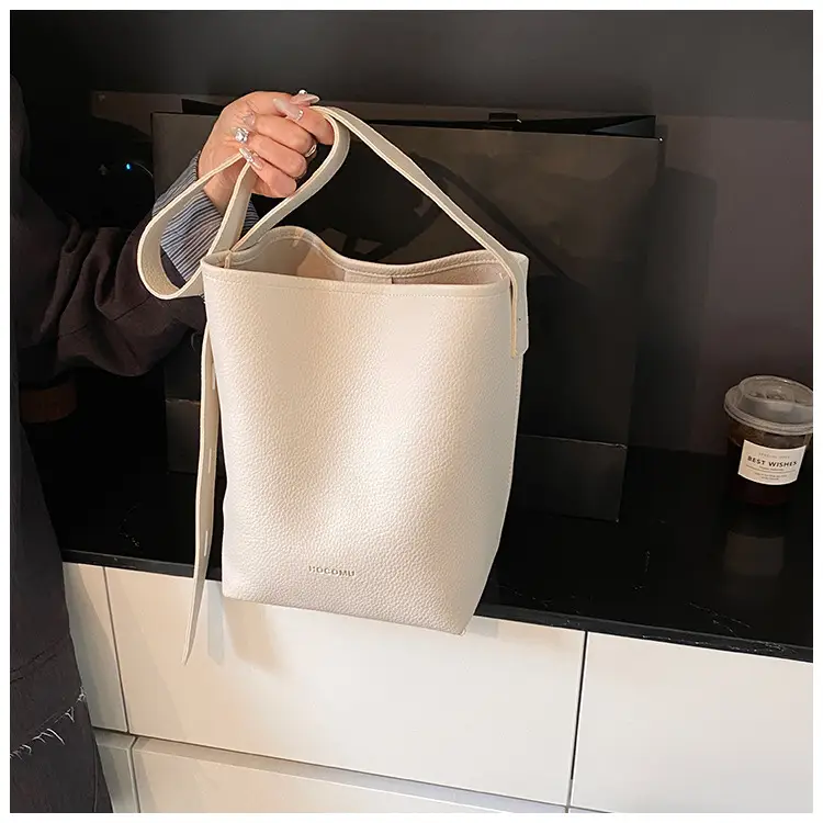 Women's Large Capacity Beige Bucket Bag 2025 — feature 19