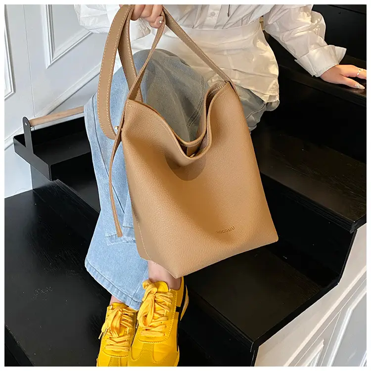 Women's Large Capacity Beige Bucket Bag 2025 — feature 33