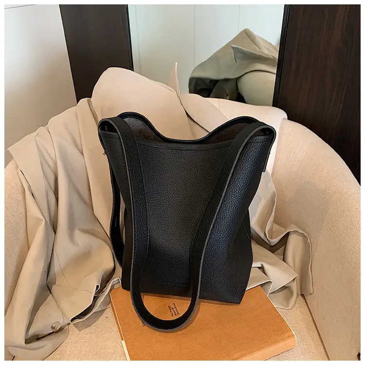 Women's Large Capacity Beige Bucket Bag 2025 — feature 37