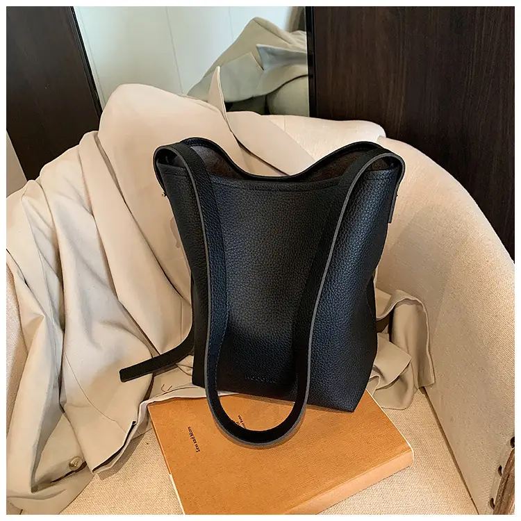 Women's Large Capacity Beige Bucket Bag 2025 — feature 38